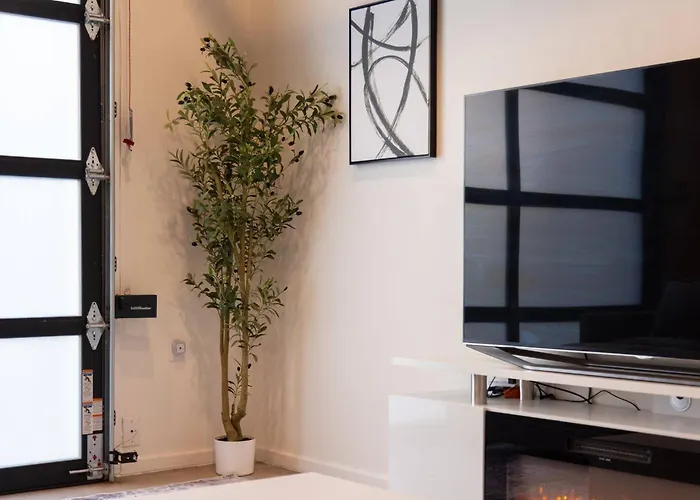 Apartment Modern Stylish Downtown Loft, By Uofa + Foodie Hub Tucson