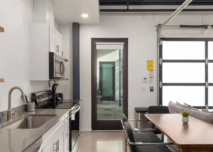 Apartment Modern Stylish Downtown Loft, By Uofa + Foodie Hub Tucson